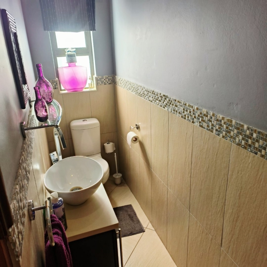 4 Bedroom Property for Sale in Wilkoppies North West